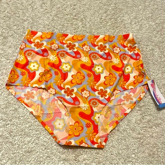 Cheek Boss Intimates & Sleepwear Cheek Boss Hippie Floral Swirl Pattern 7s Brief Panties